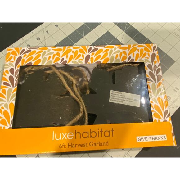 Luxe Habitat 6 ft Harverst Garland Fall Leaves, Fireplace Decor Rustic Farmhouse - Picture 5 of 6